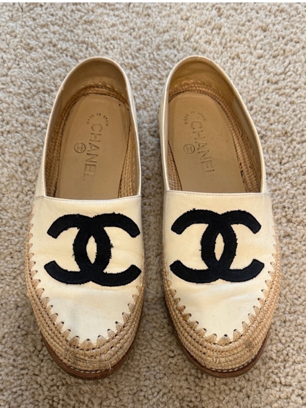 Chanel Cream Raffia/Lambskin Espadrille Flats with Black CC Logo